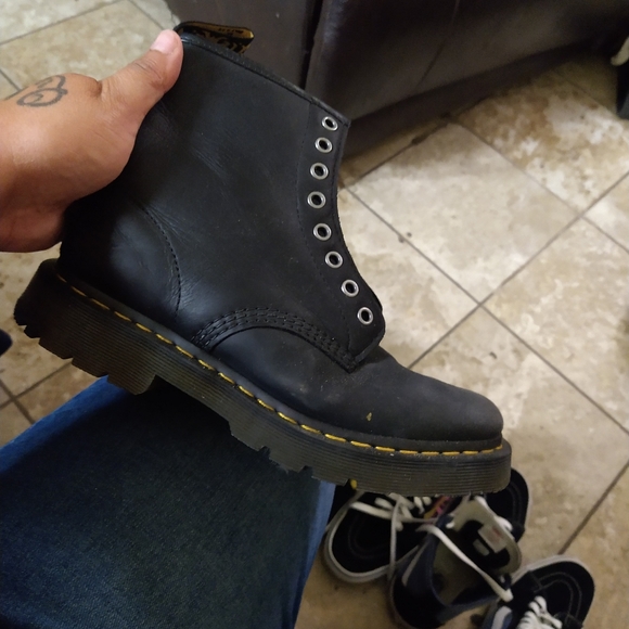 steel toe shoes that look like vans